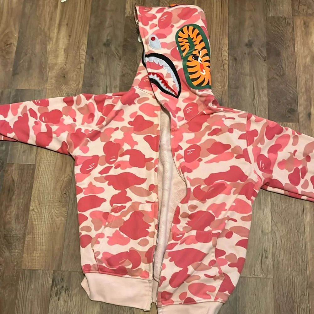REAL PINK BAPE HOODIE size small, well worn, little bit of pilling, overall ok - Picture 1 of 5
